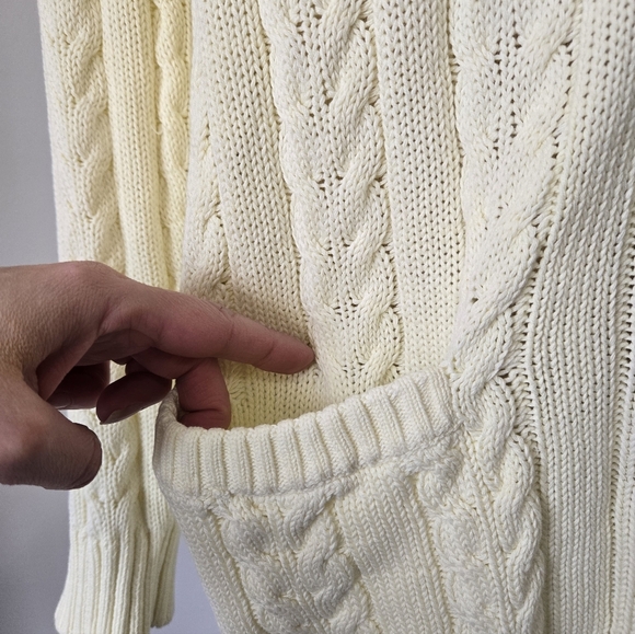 THE BAY Cream Cable Knit Cardigan Sweater. Size Relaxed Fit Small - Picture 3 of 11